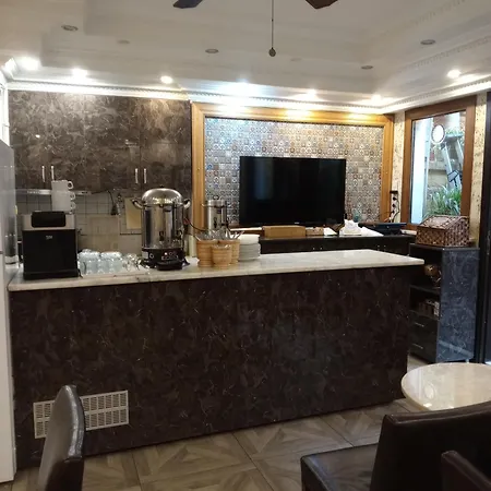 Hotel Kosk Kadikoy 3*